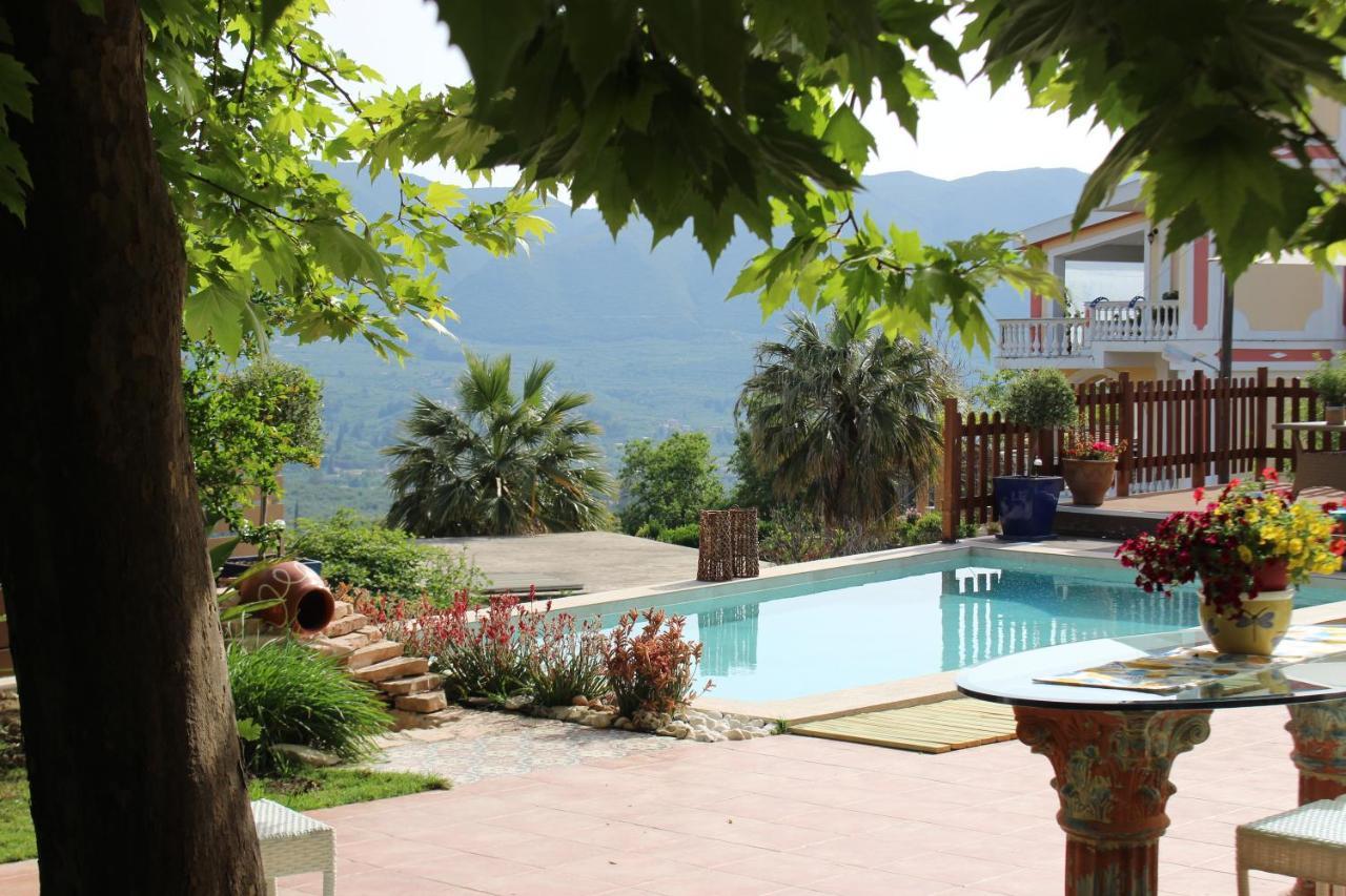 Villa Pigi Méson Yerakaríon Exterior foto